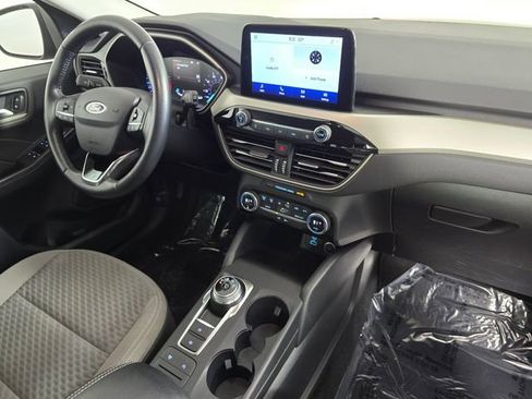 Certified 2021 Ford Escape SE w/ SE Sport Appearance Package image 10