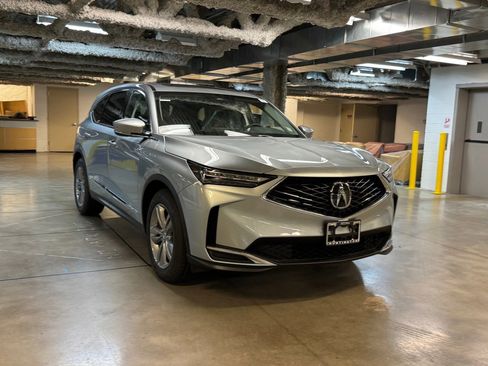 New 2026 Acura MDX SH-AWD image 3