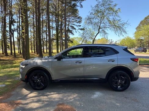 Used 2023 Buick Envision Essence w/ Sport Touring Package FWD image 7