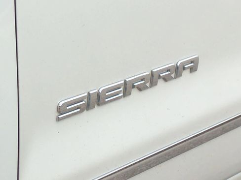 Used 2015 GMC Sierra 1500 SLT w/ SLT Crew Cab Value Package AWD/4WD image 13