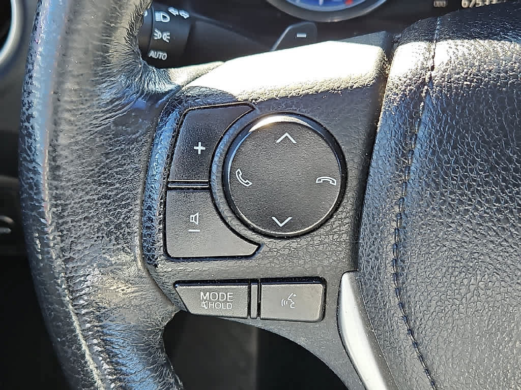 Used 2018 Toyota Corolla SE FWD image 20