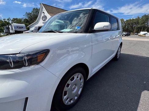 Used 2008 Scion xB FWD image 14