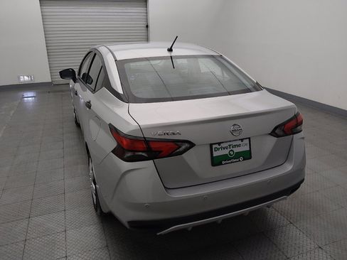 Used 2022 Nissan Versa S FWD image 6