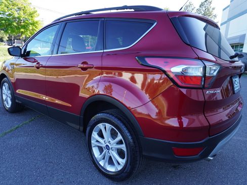 Used 2018 Ford Escape SE AWD/4WD image 5