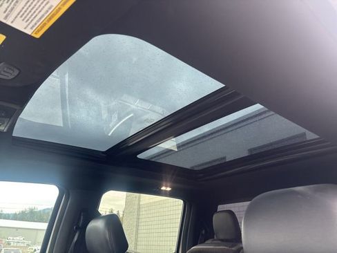 Used 2018 Ford F150 Raptor w/ Equipment Group 802A Luxury image 5