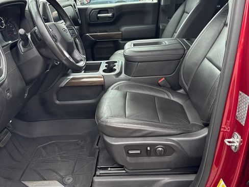 Used 2019 Chevrolet Silverado 1500 LT Trail Boss AWD/4WD image 16