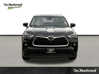 Used 2023 Toyota Highlander XSE video 2