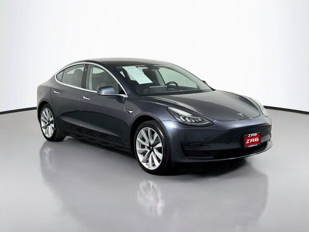 Used 2018 Tesla Model 3 Long Range RWD image 7