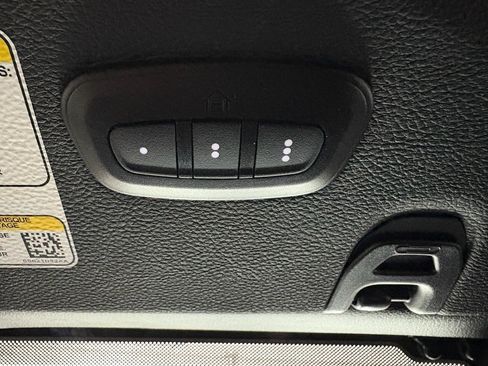 Used 2025 Jeep Wrangler Sport AWD/4WD image 21