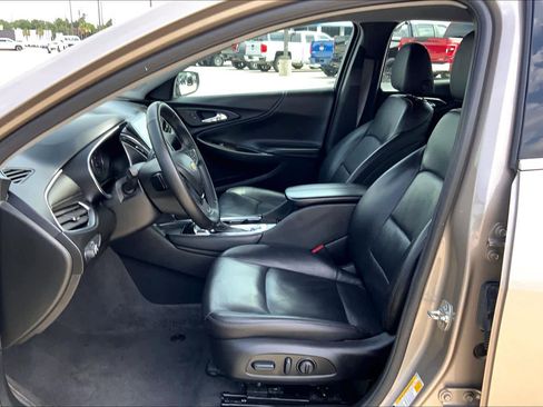 Used 2024 Chevrolet Malibu LT FWD image 8
