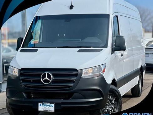 Used 2023 Mercedes-Benz Sprinter 2500 image 1