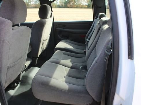 Used 2006 Chevrolet Silverado 2500 W/T w/ Heavy-Duty Power Package image 19