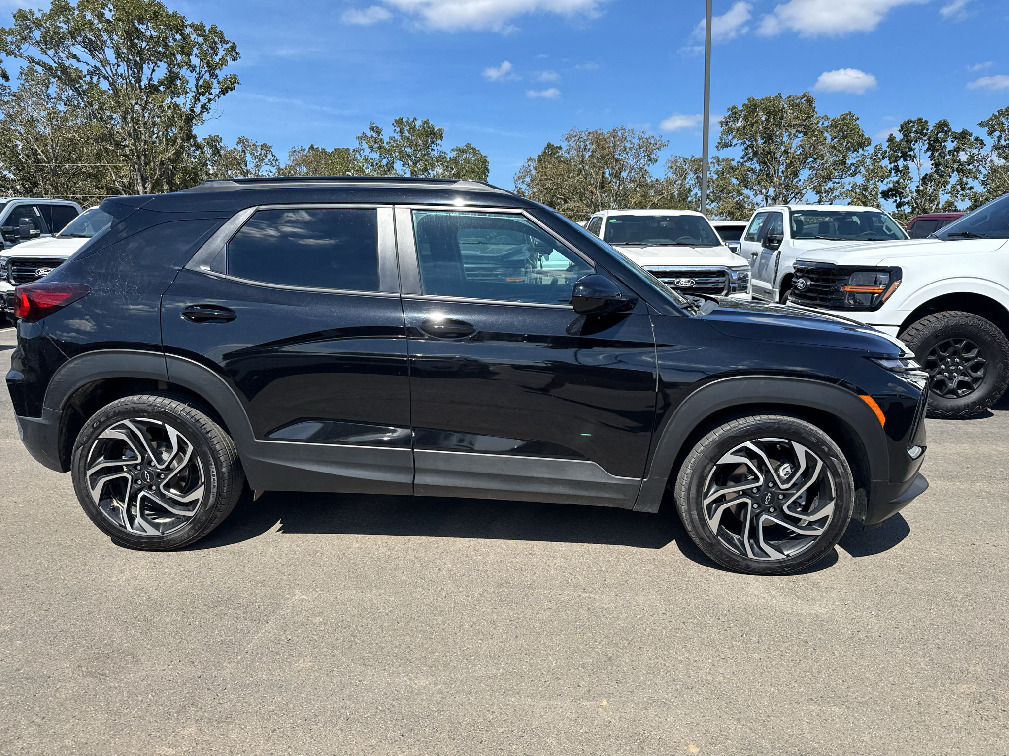 Used 2024 Chevrolet TrailBlazer RS w/ Convenience Package FWD image 6