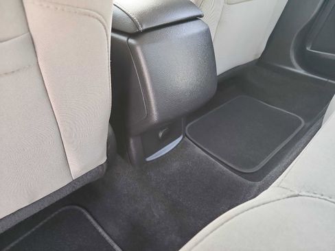 Used 2018 Ford Fusion S image 28