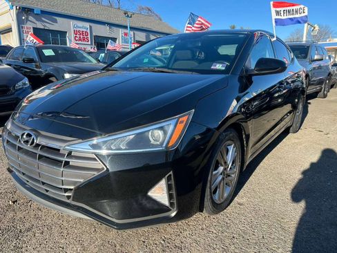 Used 2019 Hyundai Elantra Value Edition w/ Cargo Package image 4
