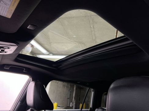 Used 2022 Toyota Highlander XSE image 28