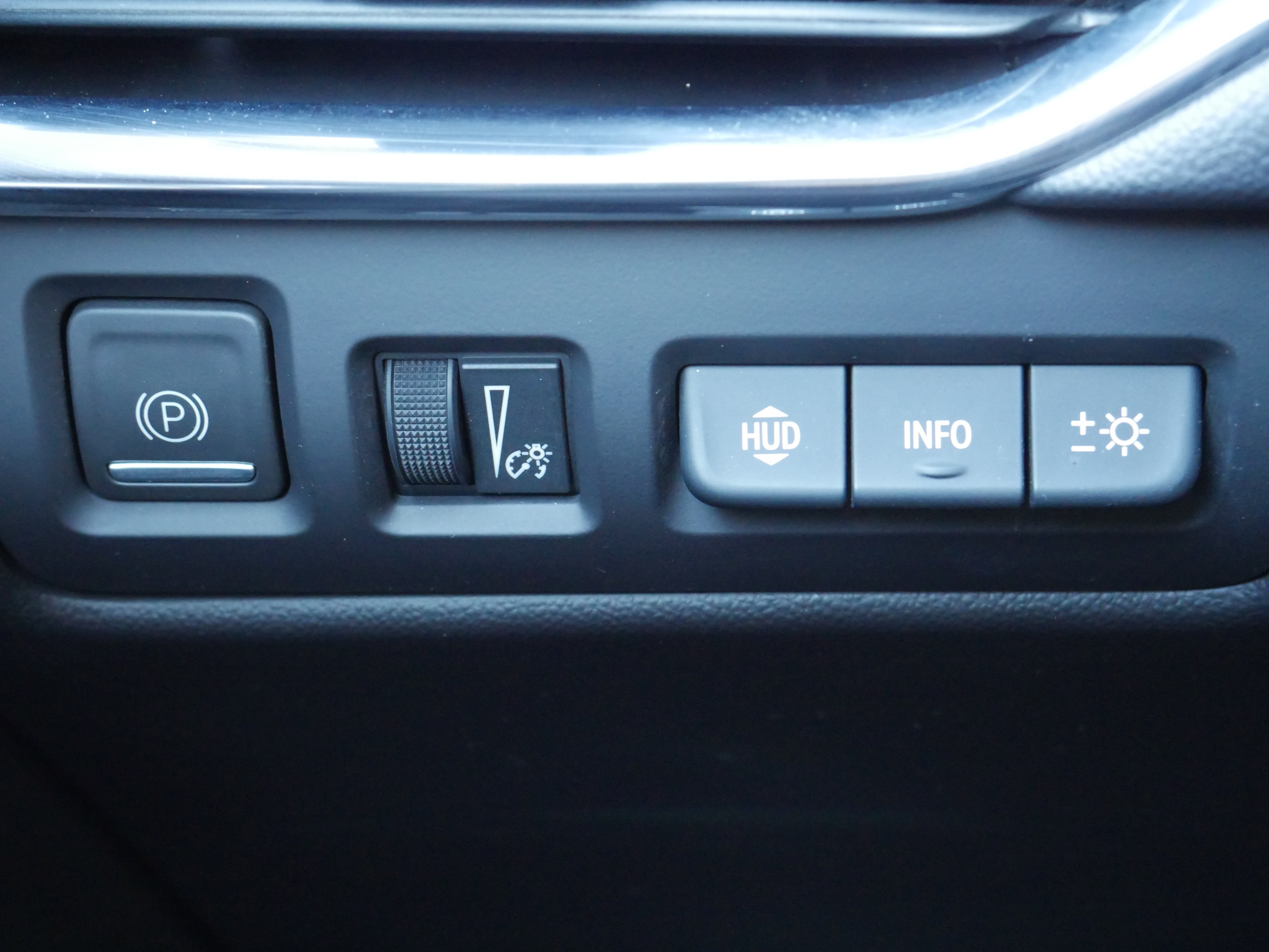 Used 2023 Cadillac XT4 Sport AWD/4WD image 34