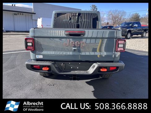 New 2026 Jeep Gladiator Mojave w/ Safety Group image 4
