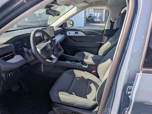 New 2026 Ford Explorer Active image 13