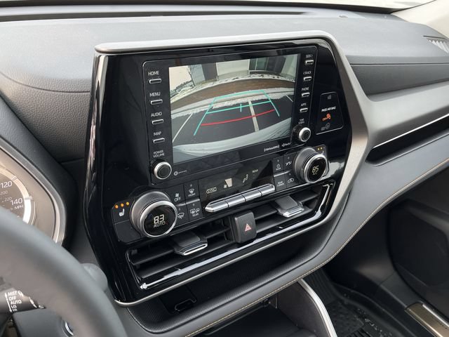 Used 2022 Toyota Highlander Bronze Edition AWD/4WD image 18