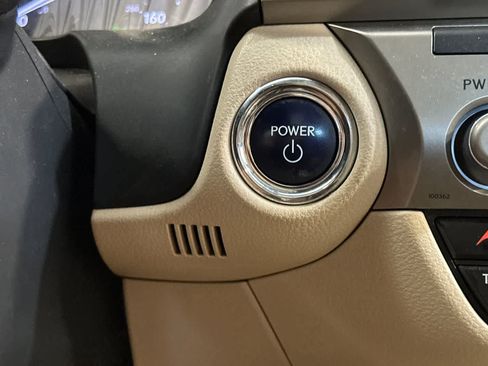 Used 2014 Lexus ES 300h w/ Premium Package w/Bamboo Trim FWD image 24