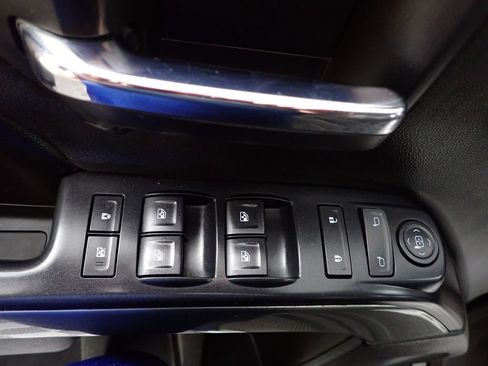 Used 2015 Chevrolet Silverado 1500 LT w/ LT Convenience Package RWD image 18