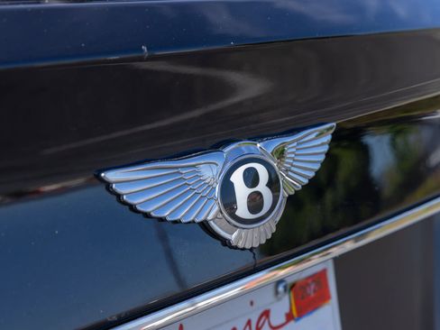 Used 2019 Bentley Bentayga image 16