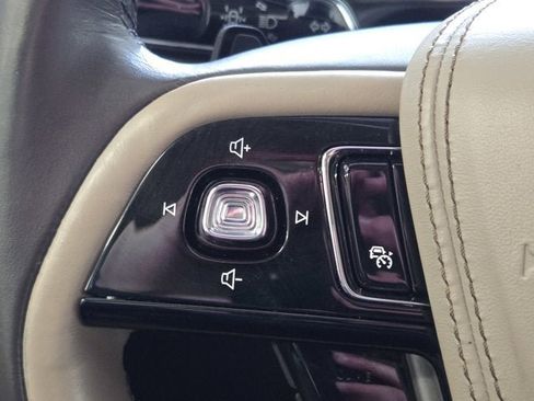 Used 2020 Lincoln Aviator Reserve w/ Equipment Group 202A image 30