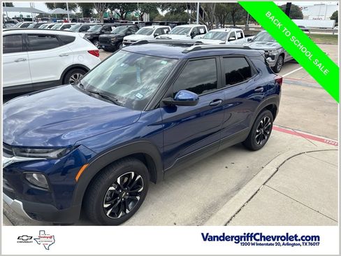 Used 2022 Chevrolet TrailBlazer LT FWD image 1