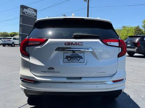 Used 2023 GMC Terrain Denali AWD/4WD image 3