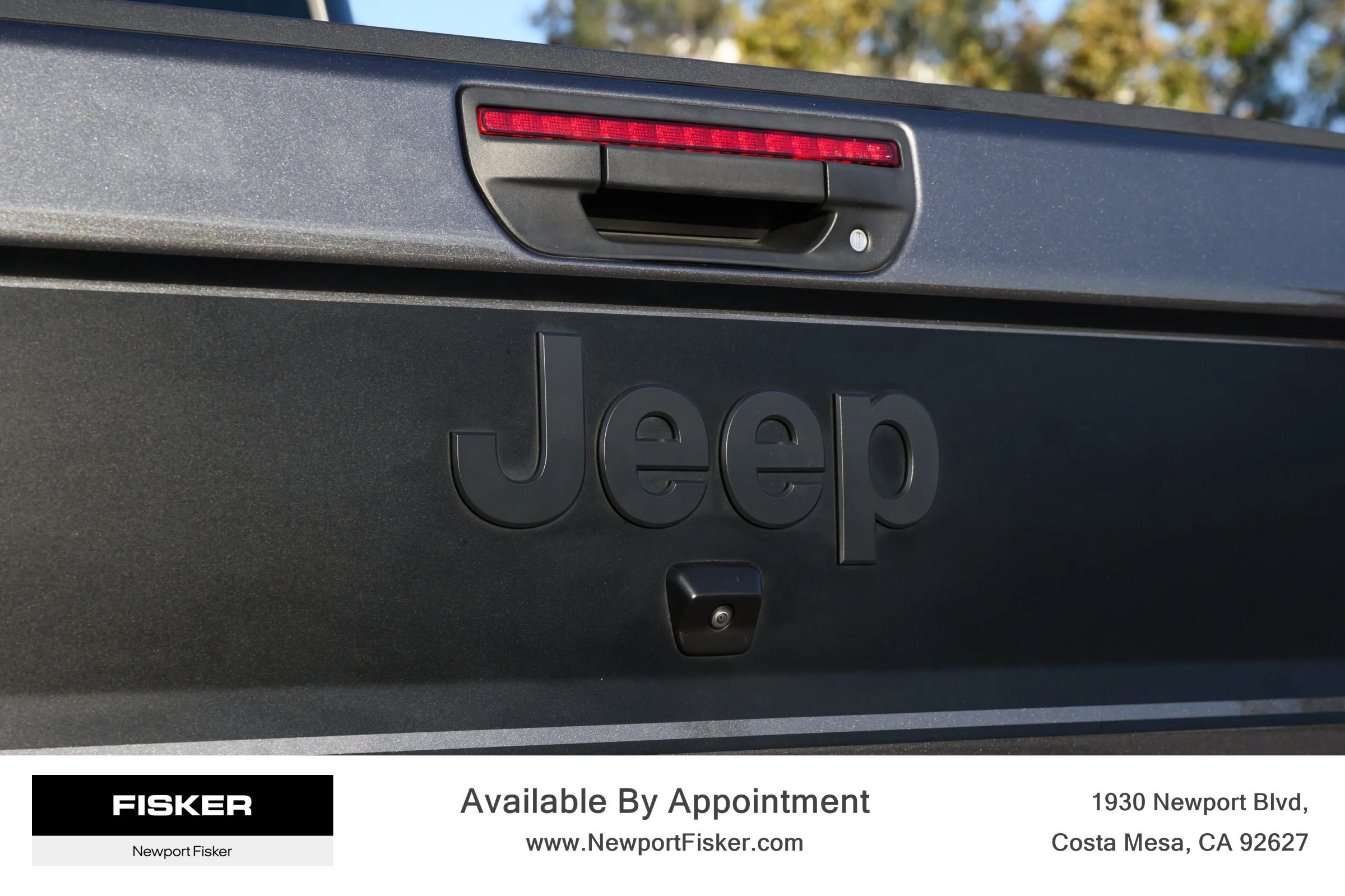 Used 2024 Jeep Gladiator Rubicon w/ Safety Group AWD/4WD image 38