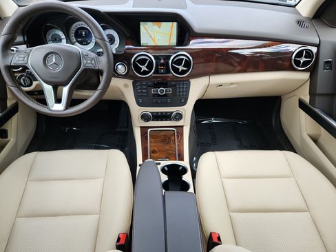 Used 2015 Mercedes-Benz GLK 350 4MATIC image 19
