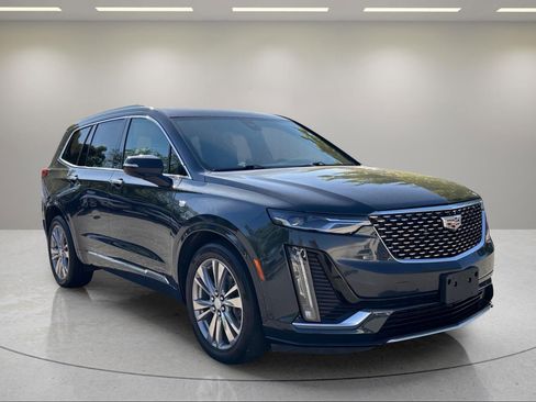 Used 2023 Cadillac XT6 Premium Luxury FWD image 7