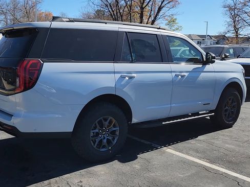 New 2025 Ford Expedition Tremor image 8