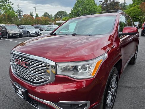 Used 2017 GMC Acadia Denali w/ Technology Package AWD/4WD image 14