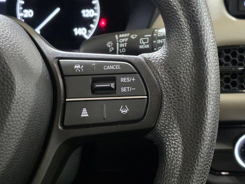 Used 2023 Honda HR-V LX image 32