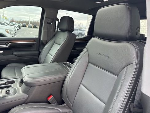 Used 2025 GMC Sierra 1500 Denali w/ Denali Reserve Package image 11