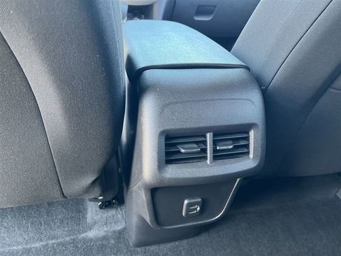 Certified 2024 Chevrolet Equinox LS w/ LS Convenience Package image 24