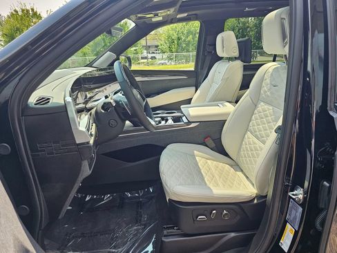 Certified 2026 Cadillac Escalade V w/ LPO, Floor Liner Package AWD/4WD image 23