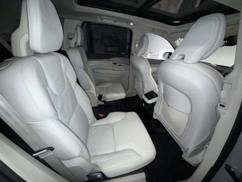 Used 2024 Volvo XC90 B6 Ultimate w/ Protection Package Premier AWD/4WD image 15