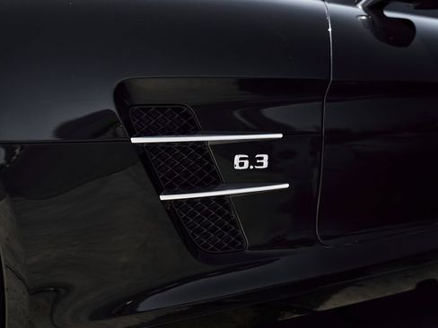 Used 2012 Mercedes-Benz SLS AMG Coupe image 10