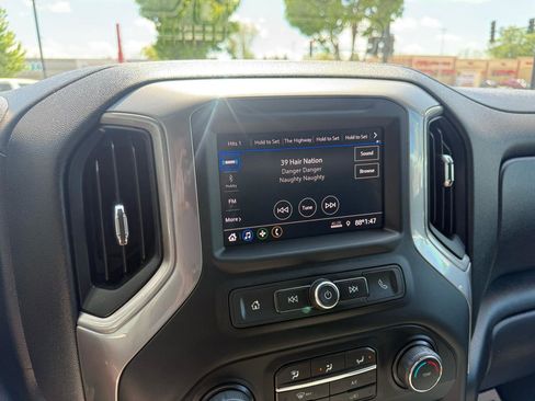 Used 2022 Chevrolet Silverado 2500 Custom w/ Custom Value Package AWD/4WD image 22