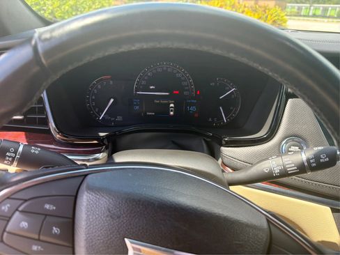 Used 2019 Cadillac XT5 Luxury FWD image 15