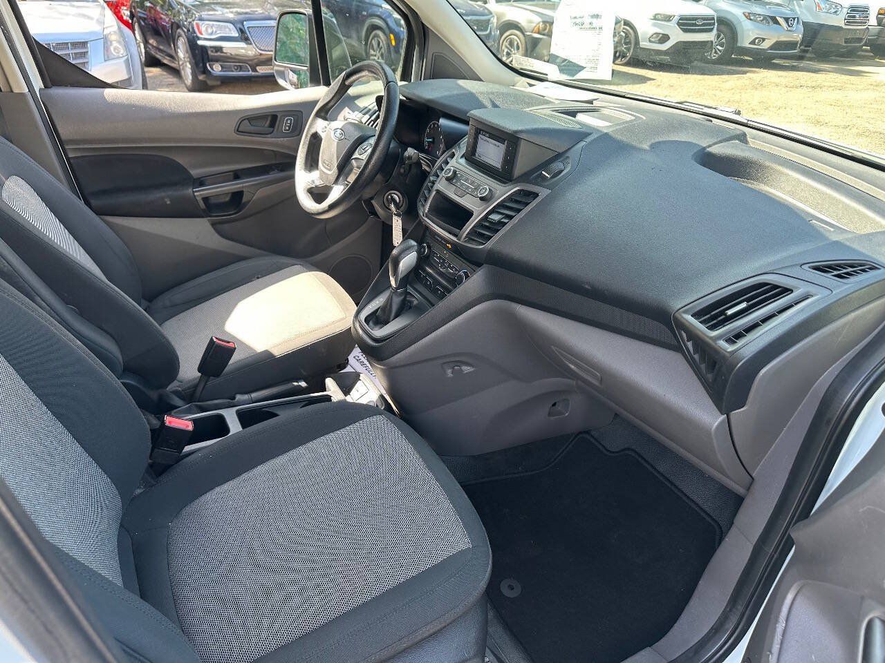 Used 2019 Ford Transit Connect XL FWD image 8