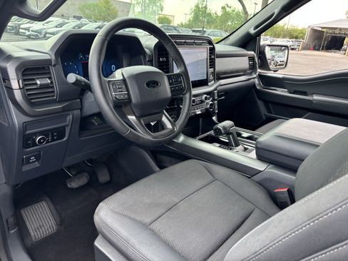Used 2024 Ford F150 XLT w/ XLT Black Appearance Package RWD image 17