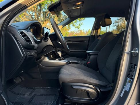 Used 2022 Kia Seltos LX AWD/4WD image 23