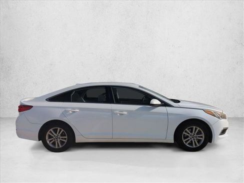 Used 2016 Hyundai Sonata SE FWD image 4