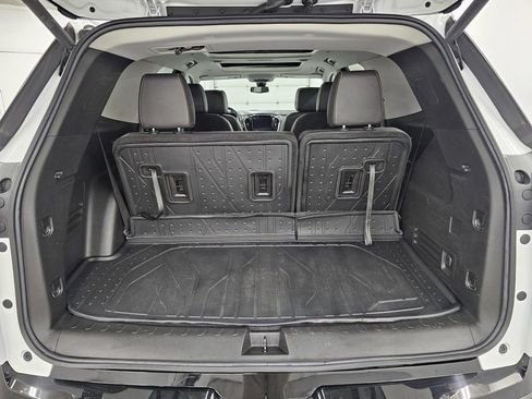 Used 2021 Chevrolet Traverse Premier w/ Redline Edition AWD/4WD image 34