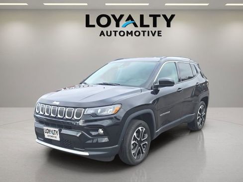 Used 2022 Jeep Compass Limited image 1