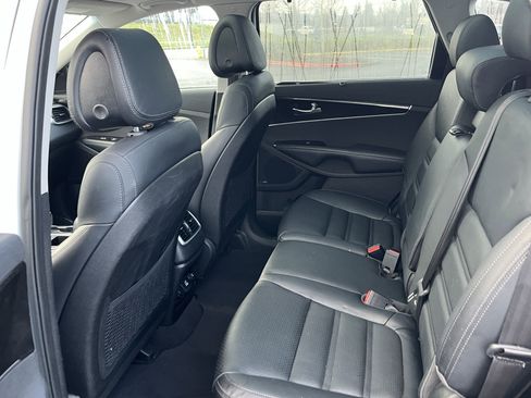 Used 2016 Kia Sorento EX w/ EX Touring Package image 12